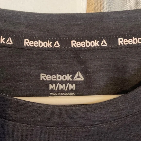 Reebok Black Crew Neck Long Sleeve - Picture 3 of 4